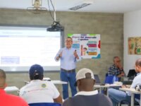 Los lideres comunitarios descubren las ventajas de la parada tecnica