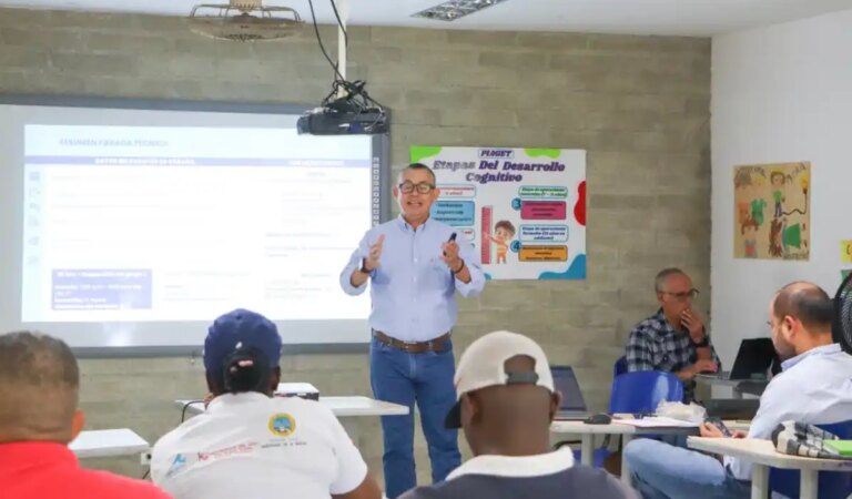 Los líderes comunitarios descubren las ventajas de la parada técnica que realizará Aguas de Cartagena