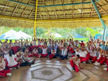 Aguas de Cartagena se unio a la jornada navidena que