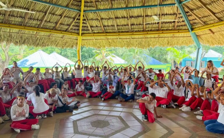 Aguas de Cartagena se unio a la jornada navidena que