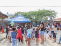 Comedor escultura y aguinaldos regalos de Aguas de Cartagena a