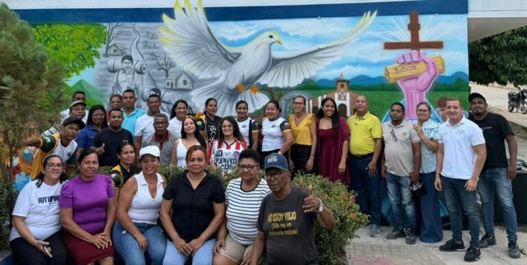 Comunidad de Norosi dona un mural para su integracion al