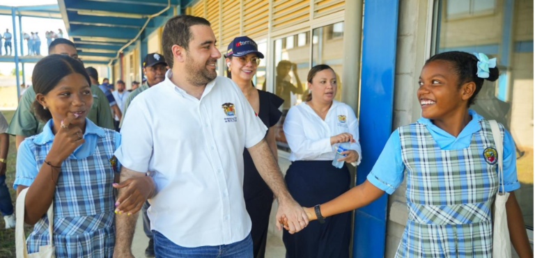 En San Estanislao de Kostka el gobernador de Bolivar inauguro