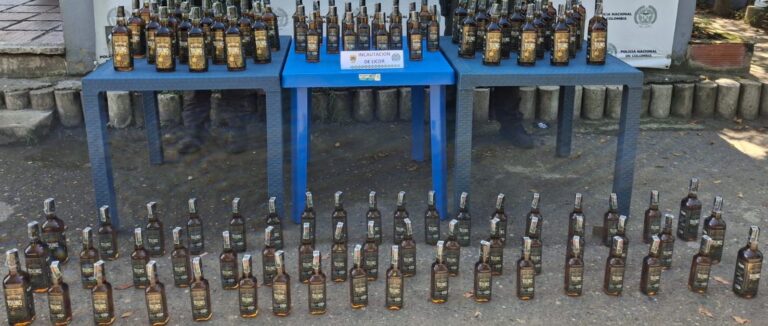 Incautan licor de contrabando destinado a la venta en Cartagena