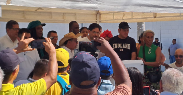 Iván Cepeda, candidato presidencial del Pacto Histórico, lanzó su primera sede de campaña en Cartagena.