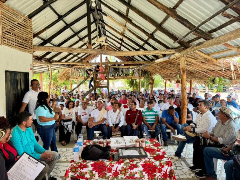 Otorgan titulos de propiedad a agricultores en Carmen de Bolivar