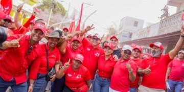 1768796131 Yolanda Wong y Lidio Garcia en Pozon y Olaya Herrera