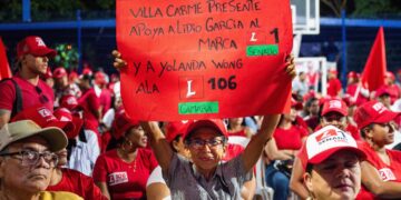 Alegoria de alegria y esperanza Yolanda Wong retrata los barrios