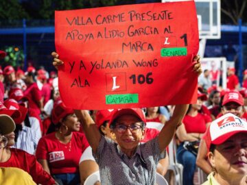 Alegoria de alegria y esperanza Yolanda Wong retrata los barrios