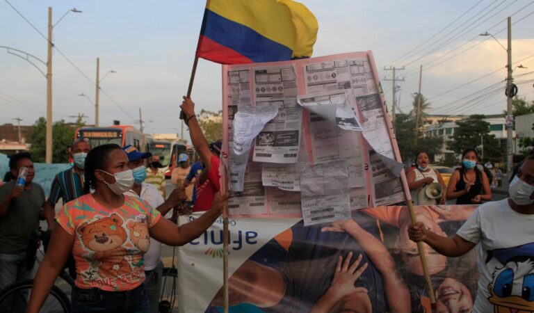 Bajo la complicidad de la alcaldía de Cartagena, Afinia altera la estratificación social en barrios populares.