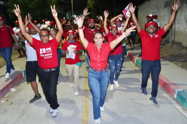 En Clemencia y Santa Catalina, Yolanda Wong presenta sus propuestas como candidata