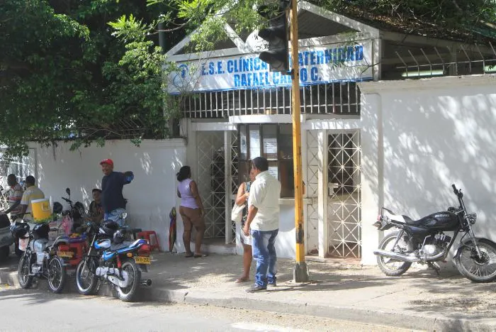 Gobernacion efectua un abono millonario por deuda en la Clinica