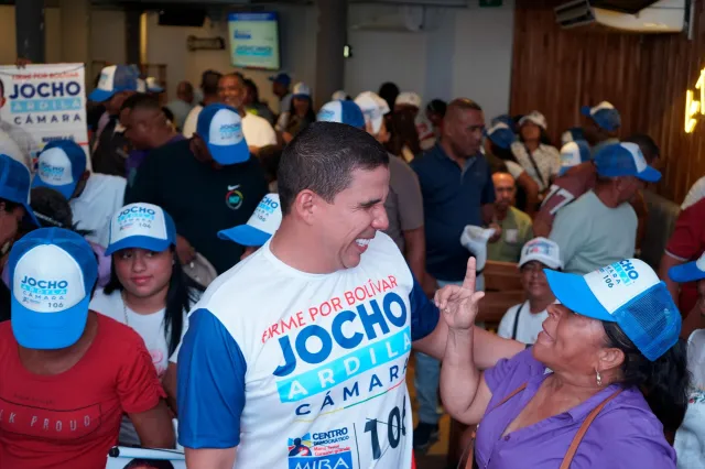 Jocho Ardila se afianza en los barrios de Cartagena con