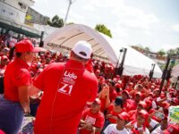 La exitosa pareja del Partido Liberal llego a Nuevo Chile