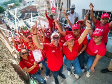 La pareja triunfadora Lidio Garcia y Yolanda Wong se ‘Apoderan