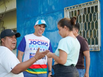 Puerta a puerta ‘Jocho Ardila sigue compartiendo sus propuestas con