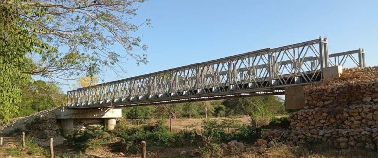 Se han instalado 24 puentes metalicos para conectar veredas y