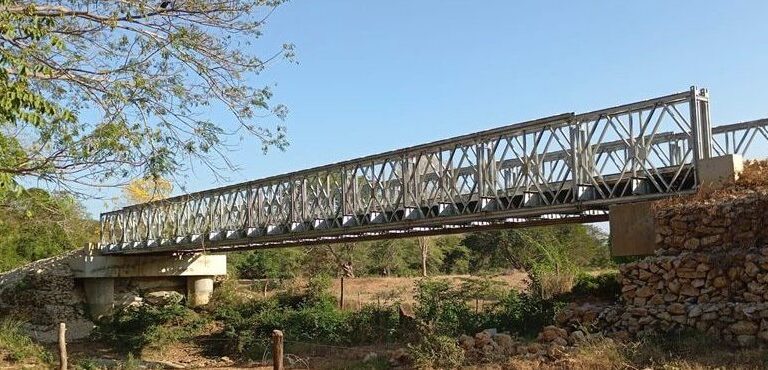 Se han instalado 24 puentes metálicos para conectar veredas y corregimientos en el departamento de Bolívar.