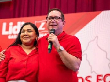 Solicitud de inscripcion y respaldo para Mayra Ortega Tatis como