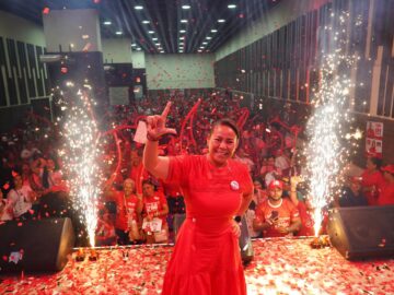 1770554718 Mas de 50 asociaciones de mujeres emprendedoras apoyan a Yolanda