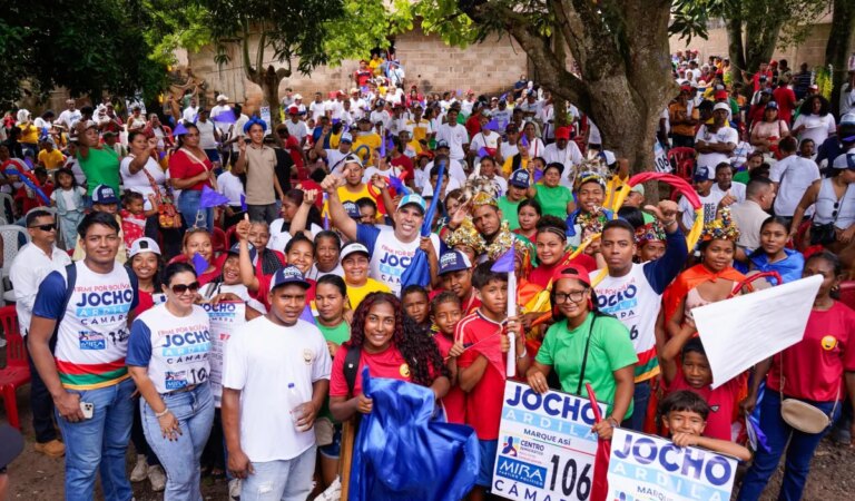 Masivo recibimiento a «Jocho» Ardila en Altos del Rosario, Bolívar