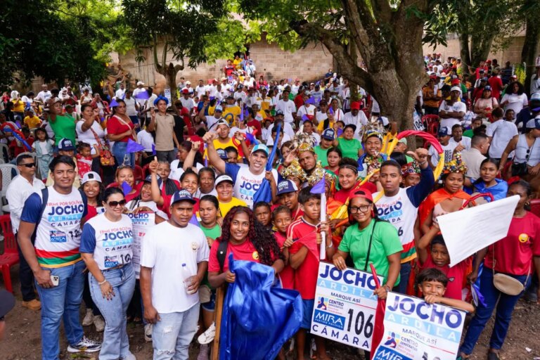 1771105224 Masivo recibimiento a Jocho Ardila en Altos del Rosario Bolivar