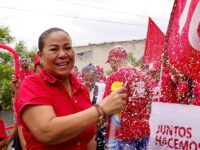 1771212046 Yolanda Wong recorrio casa por casa las calles de Mompox