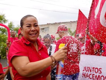 1771212046 Yolanda Wong recorrio casa por casa las calles de Mompox