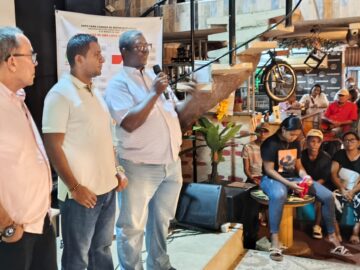 Alianza Etnoambiental respaldo al medico Alonso Del Rio como candidato