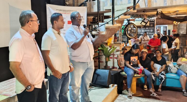 Alianza Etnoambiental respaldo al medico Alonso Del Rio como candidato