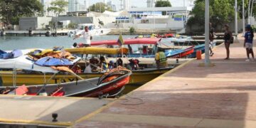 Capitania de Puertos favorecio a ciertos operadores turisticos para zarpar