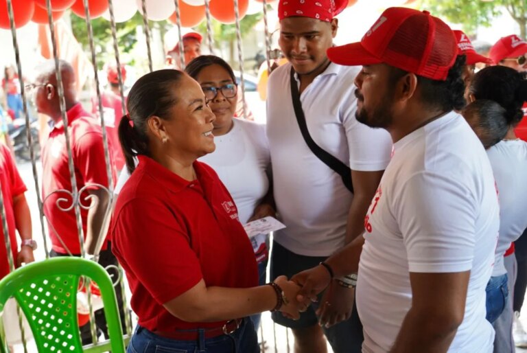 Conexion directa con las comunidades Yolanda Wong continua incorporando aliados