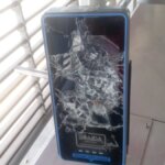 Desafortunado incidente Usuario en silla de ruedas causa danos al