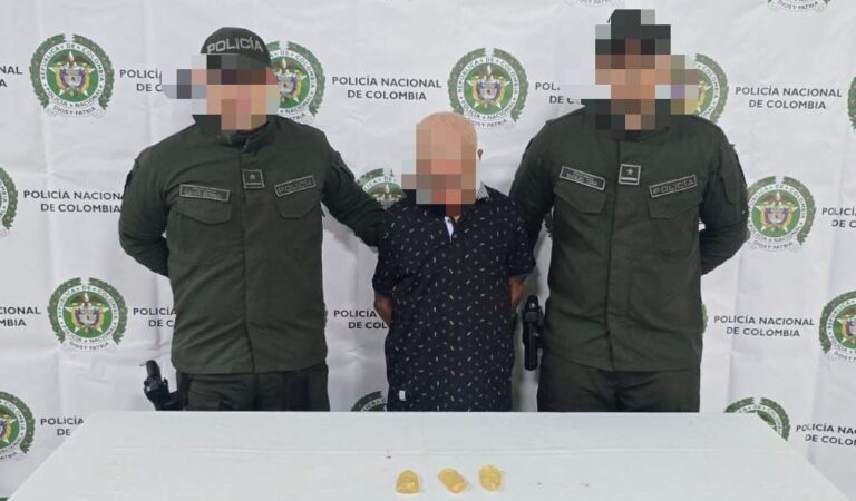 Detienen a ‘mula del narcotráfico’ en el Aeropuerto de Cartagena mientras intentaba viajar a España con cocaína en el estómago.