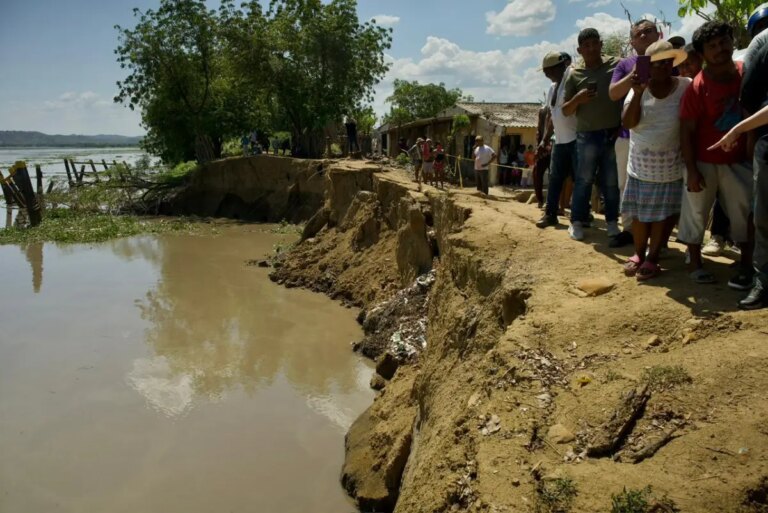 Gobernacion declara estado de emergencia en Calamar Bolivar