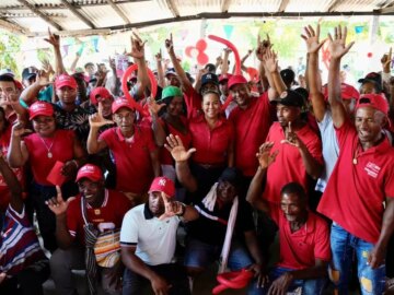 La Fuerza Roja de Yolanda Wong crece en toda Maria
