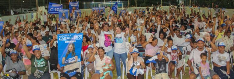 Maria Paula Caballero C104 con la Camara homenajea a Nelson
