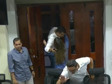 1773335143 La congratulacion del alcalde tras la eleccion de la nueva