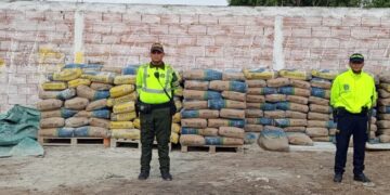 Dos detenidos por el robo de un camion con carga