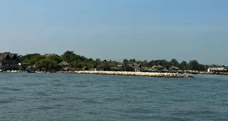 Inspección de la autoridad marítima a motos acuáticas en Punta Arena-Cartagena