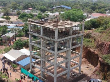 Obras de construccion del sistema de acueducto en Altos del