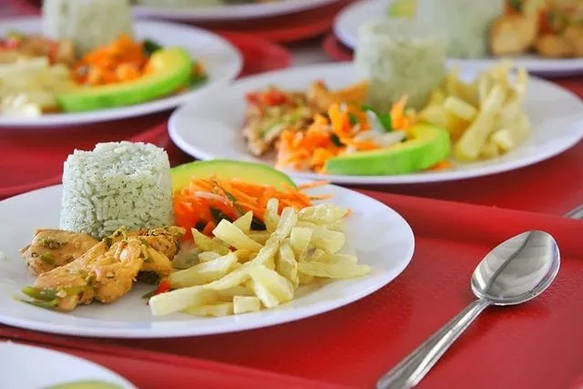 Reapertura de la Institución Educativa Santa María con inclusión de alimentación escolar