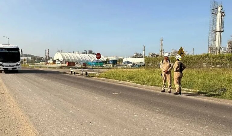 Refinería de Cartagena elabora asfalto a partir de plástico reciclado