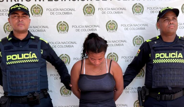 Después de 4 años evadiendo a la justicia, capturan a mujer condenada por tráfico de estupefacientes.