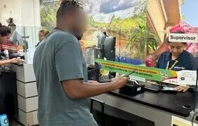 En Cartagena Migracion Colombia rechaza la entrada de un norteamericano