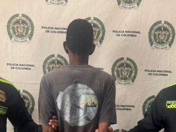 No encontro comida preparada en casa y agredio a su