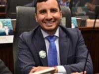 Representante Fernando Nino sin voz ni voto en el Congreso