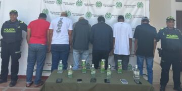 Seis miembros de Los Nequis detenidos por fraude