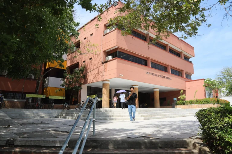 Campus Piedra de Bolivar de la Universidad de Cartagena adapta