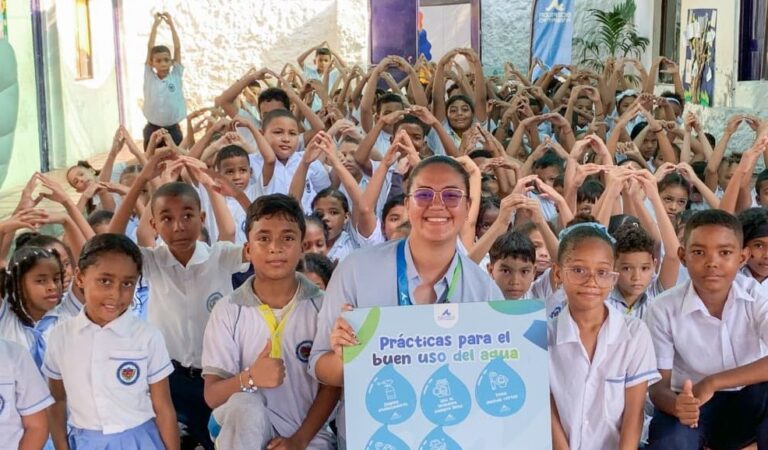 Concienciación comunitaria sobre el uso responsable del agua para más de 1,300 personas.